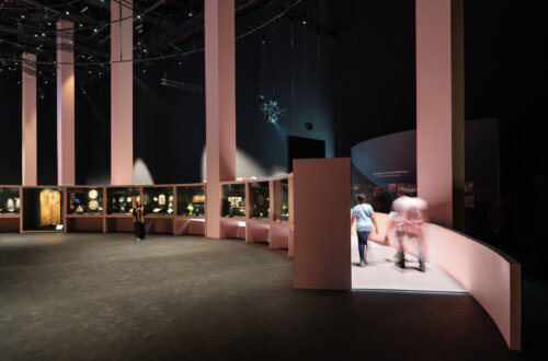 oma-islamic-arts-biennale-exhibition-centres-archello.1674809786.398